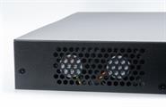 Switch 16 porte gigabit POE unmanaged con 2 porte SFP, per armadi rack 19, con funzione VLAN, fino a 300 metri