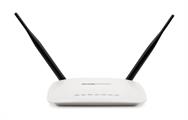 Router Wi-Fi  2.4 GHz con velocità di trasferimento fino a 300Mbps