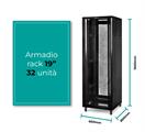 Rack a pavimento 32 unità 600x800x1600 con 4 ventole, 4 ruote e 4 montanti, laterali removibili, colore nero
